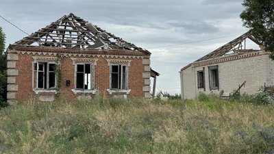Зруйновані будинки Райгородок Донецька область, 2 липня 2025 рік Зруйновані будинки Райгородок Донецька область, 2 липня 2025 рік