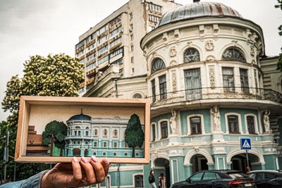 Музей, костел, "Я чекаю, бо кохаю": майстриня створює міні-фігурки сумських місць Музей, костел, "Я чекаю, бо кохаю": майстриня створює міні-фігурки сумських місць