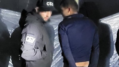 Двох закарпатців підозрюють у переправленні військовозобов’язаних через державний кордон до Румунії Двох закарпатців підозрюють у переправленні військовозобов’язаних через державний кордон до Румунії