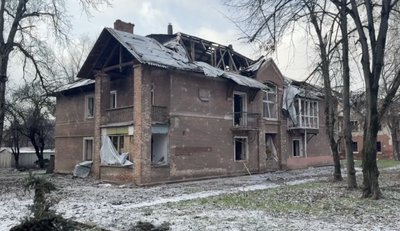Загинула жінка, понад 20 людей поранені. РФ ударила ракетами по будинках у Кривому Розі: що відбувається на місці атаки Загинула жінка, понад 20 людей поранені. РФ ударила ракетами по будинках у Кривому Розі: що відбувається на місці атаки