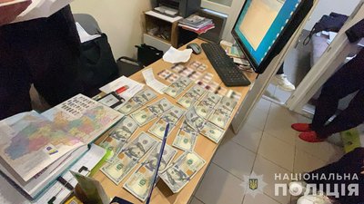 У Вінниці суд обрав запобіжні заходи для підозрюваних у продажу фальшивих медичних довідок військовим У Вінниці суд обрав запобіжні заходи для підозрюваних у продажу фальшивих медичних довідок військовим
