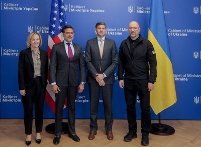 США виділять $100 млн на ремонт конфайнмента ЧАЕС, пошкодженого атакою РФ — Шмигаль США виділять $100 млн на ремонт конфайнмента ЧАЕС, пошкодженого атакою РФ — Шмигаль