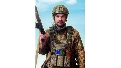 На Чернігівщині попрощалися з Сергієм Колотурським, Павлом Гаврилюком та Тарасом Мусієнком На Чернігівщині попрощалися з Сергієм Колотурським, Павлом Гаврилюком та Тарасом Мусієнком