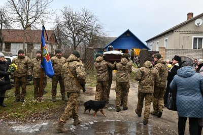 У Луцькій громаді попрощалися з полеглими бійцями Юрієм Шаблевським та Олександром Гавришем У Луцькій громаді попрощалися з полеглими бійцями Юрієм Шаблевським та Олександром Гавришем