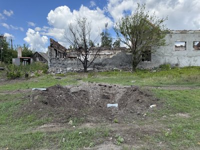 "Молимося, щоб якнайшвидше добили наш будинок": історія Сергія Стеценка з Хотіні на Сумщині "Молимося, щоб якнайшвидше добили наш будинок": історія Сергія Стеценка з Хотіні на Сумщині