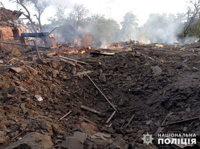 Авіабомби на Торецьк, Нью-Йорк та Селидове: наслідки російських ударів по Донеччині за добу Авіабомби на Торецьк, Нью-Йорк та Селидове: наслідки російських ударів по Донеччині за добу
