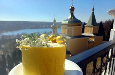 сирна паска, вишнівець