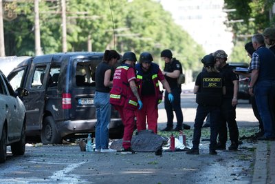 "Дівчинка кричала: папа, папа!": очевидці про удар по центру Сум "Дівчинка кричала: папа, папа!": очевидці про удар по центру Сум