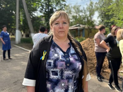 "Як дітей відпускаємо, як ластівок". З психоневрологічного інтернату на Дніпропетровщині евакуювали майже 200 підопічних