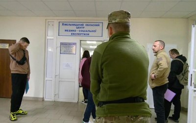 На Хмельниччині третій місяць працюють експертні команди На Хмельниччині третій місяць працюють експертні команди