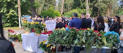 У Житомирі попрощалися із заслуженим лікарем України Олександром Торбасом У Житомирі попрощалися із заслуженим лікарем України Олександром Торбасом