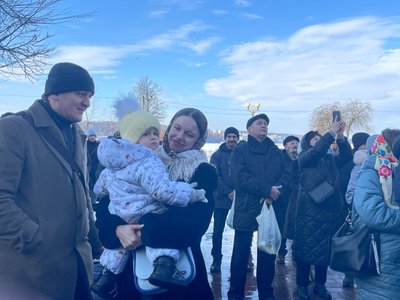 Водохреща, свячена вода, Йордан