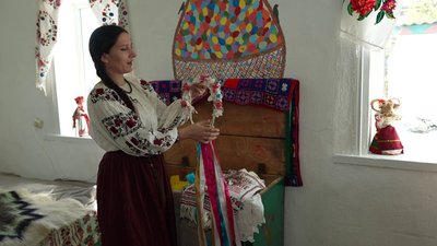 "У нашого народу не було дня без пісні": сім'я з Черкащини створила пісенну світлицю у своїй хаті "У нашого народу не було дня без пісні": сім'я з Черкащини створила пісенну світлицю у своїй хаті