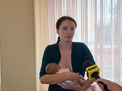 У Житомирі медики та мами обговорили важливість грудного вигодовування для дитини У Житомирі медики та мами обговорили важливість грудного вигодовування для дитини