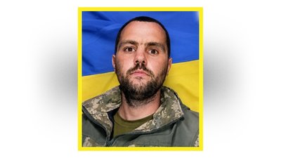 На Чернігівщині попрощалися з захисниками Сергієм Губським та Ігорем Маренком На Чернігівщині попрощалися з захисниками Сергієм Губським та Ігорем Маренком