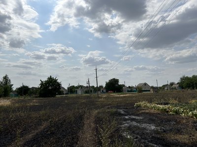 Вигоріли 2,5 гектара сухостою та стерні. У Синельниківському районі Дніпропетровщини сталася пожежа Вигоріли 2,5 гектара сухостою та стерні. У Синельниківському районі Дніпропетровщини сталася пожежа
