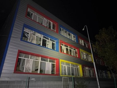 Армія РФ атакувала дронами Одесу та район: є поранені, пошкоджена школа та приватні будинки Армія РФ атакувала дронами Одесу та район: є поранені, пошкоджена школа та приватні будинки