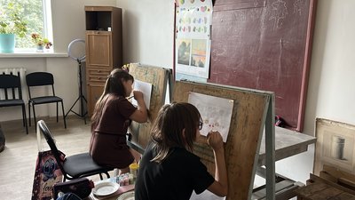 Картини у різних техніках: художник із Ромен презентував нові роботи Картини у різних техніках: художник із Ромен презентував нові роботи