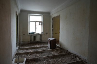 "Нікополь буде українським". Декоратор Дмитро Сколяров робить квартиру мрії під обстрілами на Дніпропетровщині "Нікополь буде українським". Декоратор Дмитро Сколяров робить квартиру мрії під обстрілами на Дніпропетровщині