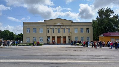 На Житомирщині прощаються із солістом Одеської опери, уродженцем Малина Владиславом Гораєм На Житомирщині прощаються із солістом Одеської опери, уродженцем Малина Владиславом Гораєм