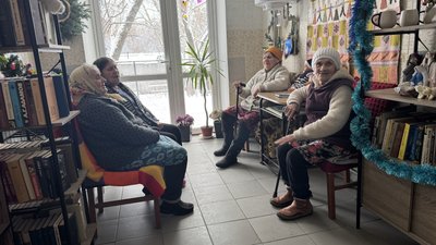 пенсіонерки у шелтері пенсіонерки у шелтері