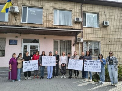 У Кіровоградській області допитали потерпілу у справі про вбивство собаки