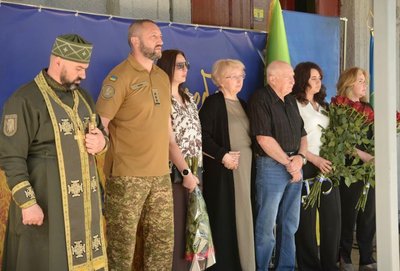Церемонія відкриття меморіальної дошки Євгену Мартинову Церемонія відкриття меморіальної дошки Євгену Мартинову