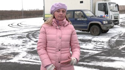 60-річний британець возить авто на фронт 60-річний британець возить авто на фронт