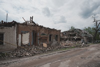 зруйновані будинки у куп'янську зруйновані будинки у куп'янську