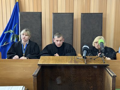 У справі депутата Полтавської облради Олега Дядика в суді дослідили обшук у Пришибській сільраді У справі депутата Полтавської облради Олега Дядика в суді дослідили обшук у Пришибській сільраді