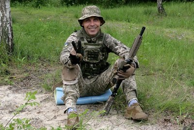 "Вони намагались постійно плюнути у найсвітлішу мрію — мрію про обмін": Євген Шибалов про полон та життя після нього "Вони намагались постійно плюнути у найсвітлішу мрію — мрію про обмін": Євген Шибалов про полон та життя після нього