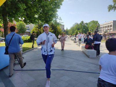 До Дня вишиванки у Житомирі городяни бігли патріотичний крос у вишиванках До Дня вишиванки у Житомирі городяни бігли патріотичний крос у вишиванках