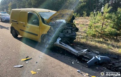 На Рівненщині внаслідок ДТП травмовані четверо людей, серед них — діти На Рівненщині внаслідок ДТП травмовані четверо людей, серед них — діти