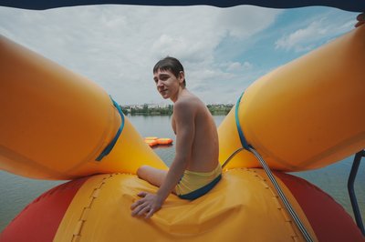 Надувні гірки на пляжі у Харкові Надувні гірки на пляжі у Харкові
