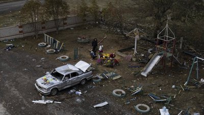 У справі про удар РФ по Грозі на Харківщині триває близько 250 експертиз: що слідству вдалося встановити за рік У справі про удар РФ по Грозі на Харківщині триває близько 250 експертиз: що слідству вдалося встановити за рік