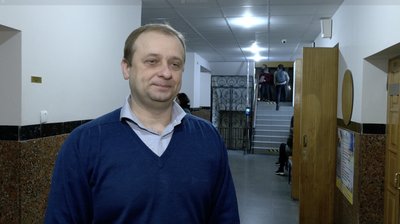 Батьки першої міської гімназії в Черкасах вимагають припинити перевірки у школі Батьки першої міської гімназії в Черкасах вимагають припинити перевірки у школі