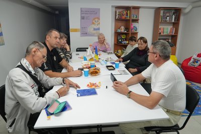 «Люди досі плачуть, згадуючи окупацію»: як ГО «Десяте квітня» допомагає жителям Херсонщини «Люди досі плачуть, згадуючи окупацію»: як ГО «Десяте квітня» допомагає жителям Херсонщини
