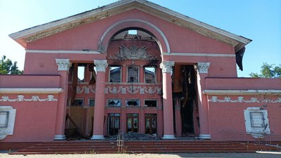 Як Луганський театр переїздить утретє і тепер — до Києва, Луганський театр у Сіверськодонецьку