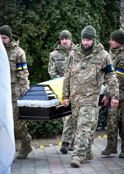 Загинув в день народження: на Закарпатті попрощалися із полеглим воїном Михайлом Цвіком Загинув в день народження: на Закарпатті попрощалися із полеглим воїном Михайлом Цвіком