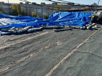 Як херсонці планують пережити зиму у розбитих російськими обстрілами оселях Як херсонці планують пережити зиму у розбитих російськими обстрілами оселях