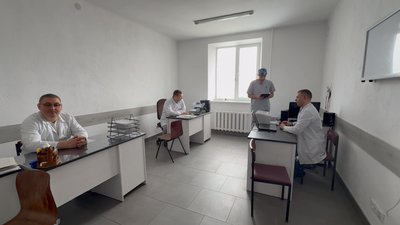 Молоді лікарі працюють у медичному закладі, лютий 2026 року, Хмельниччина Молоді лікарі працюють у медичному закладі, лютий 2026 року, Хмельниччина