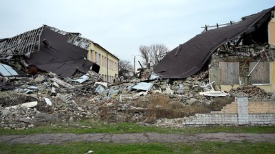 Дружківка Донецька область пошкоджена обстрілами будівля 27 листопада 2024 рік Дружківка Донецька область пошкоджена обстрілами будівля 27 листопада 2024 рік