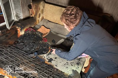 Загинув 4-річний хлопчик внаслідок пожежі у Рівному Загинув 4-річний хлопчик внаслідок пожежі у Рівному