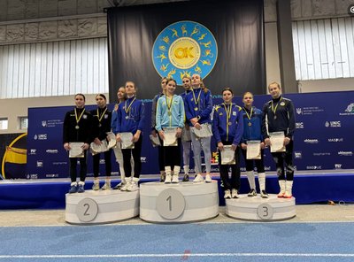 Черкаські спортсмени вибороли бронзу на чемпіонаті України з фехтування Черкаські спортсмени вибороли бронзу на чемпіонаті України з фехтування