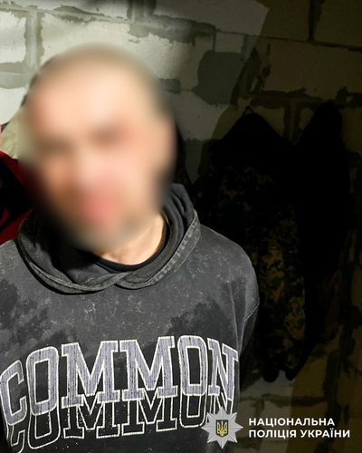 Стріляв у бік поліцейських: затримали підозрюваного у викраденні авто з полігону на Рівненщині Стріляв у бік поліцейських: затримали підозрюваного у викраденні авто з полігону на Рівненщині