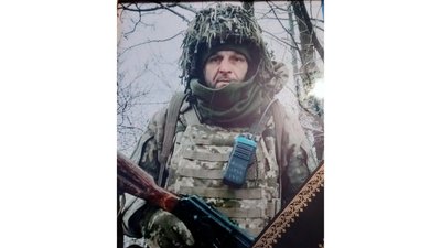 На Чернігівщині попрощалися з бійцями Андрієм Степуренком, Володимиром Грищенком, Андрієм Демченком і Леонідом Халімоном На Чернігівщині попрощалися з бійцями Андрієм Степуренком, Володимиром Грищенком, Андрієм Демченком і Леонідом Халімоном
