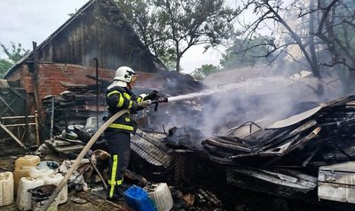 Горіло сміття і суха трава: на Черкащині за добу сталися вісім пожеж на відкритих територіях