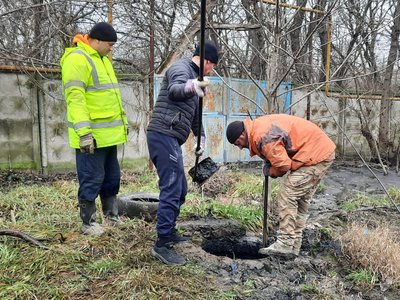 Біля житлових будинків в Одесі стався витік каналізації: коментар екоінспекції Біля житлових будинків в Одесі стався витік каналізації: коментар екоінспекції