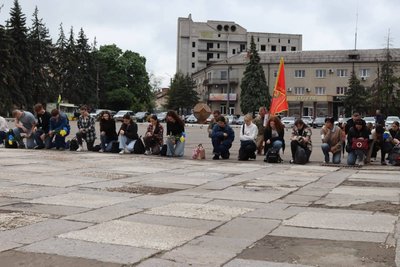 У Первомайську провели в останню путь загиблого бійця Яна Косташенка У Первомайську провели в останню путь загиблого бійця Яна Косташенка