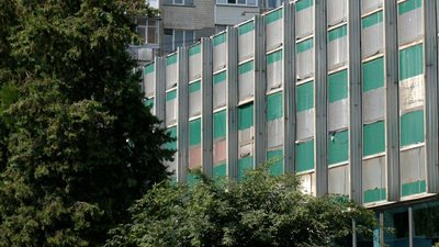 Перша реконструкція за 50 років: у Хмельницькому біля ЦУМу тривають демонтажні роботи Перша реконструкція за 50 років: у Хмельницькому біля ЦУМу тривають демонтажні роботи